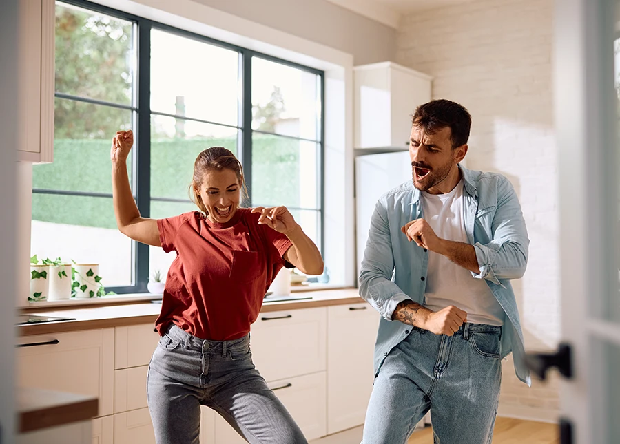 couple emménager canton fribourg déménagement qualidem